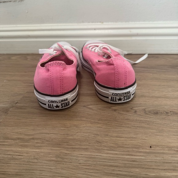 New Converse Chuck Taylor All Star Pink Low Top Sneakers Women’s 9.5 Men’s 7.5 - Picture 4 of 7